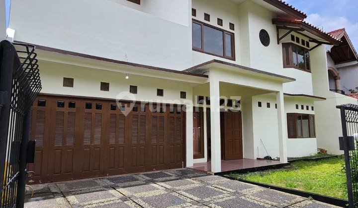Dijual Rumah Mewah Di Dalam Komplek Bina Marga Dekat Ke Stasiun Kereta Cepat Di Pondok Kelapa Jakarta Timur