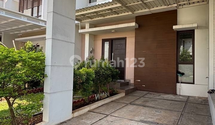 For Rent, Negotiable Price, Burgundy Cluster House, Premium Type, in Summarecon Bekasi, Near Bekasi Train Station. 2
