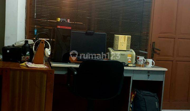 Rumah  2 Lantai di  jatiwaringin asri  7