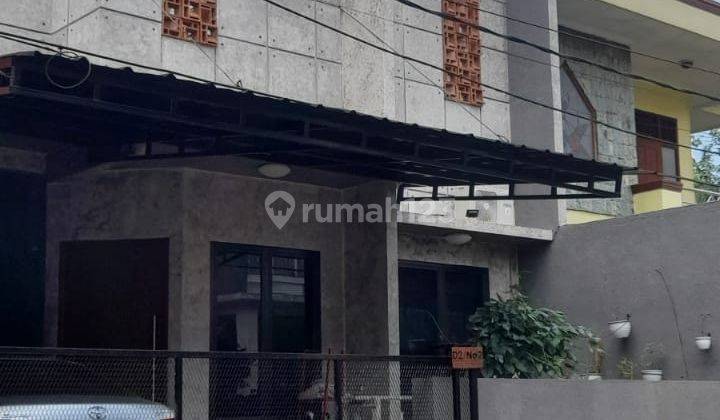 TURUN HARGA  rumah hanya lima menit ke LRT cikunir bergaya Industrial hanya 1.5Miliaaran di jatibening estate 1