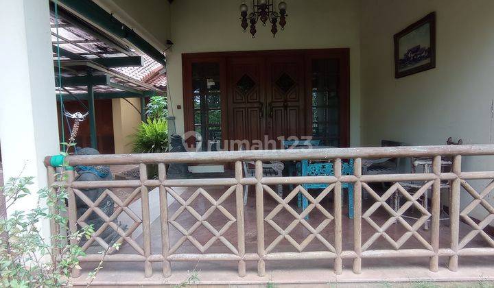 Dijual Rumah selangkah ke lapangan golf hanya 10 miliaran di Kemang pratama Regency 2 Lantai  Bagus SHM 1