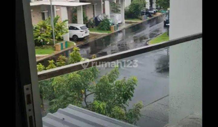 Disewa Rumah Cluster Pemandangan Danau di Summarecon Bekasi 4