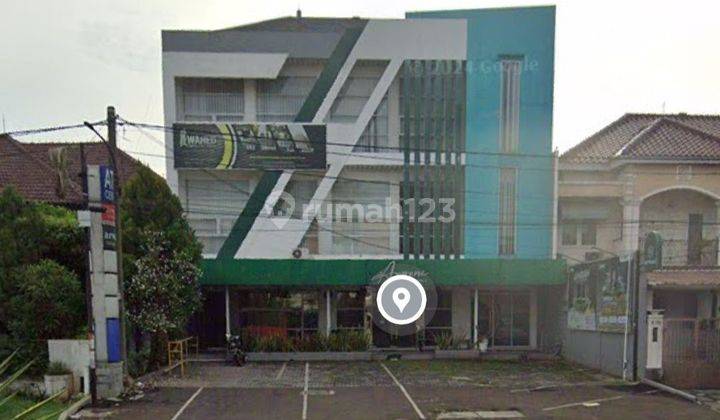 Gedung kantor 3 lantai hanya 1 miliar di Kemang pratama Boulevard 1