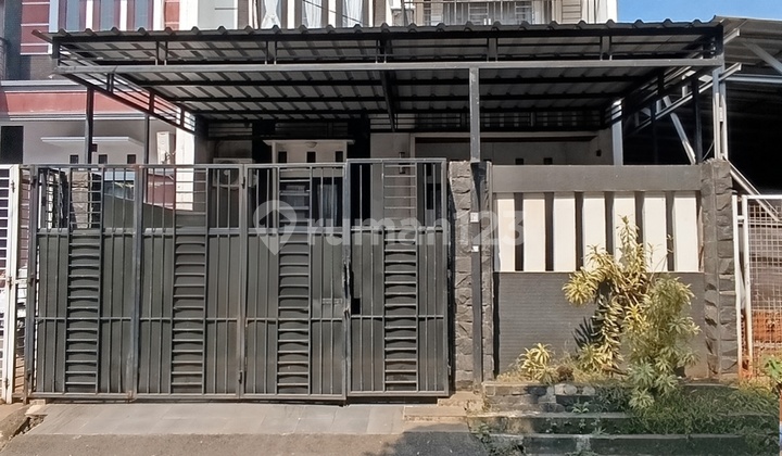 For Quick Sale Housing on Dr Ratna Street, Jatibening, Near LRT Cikunir 1