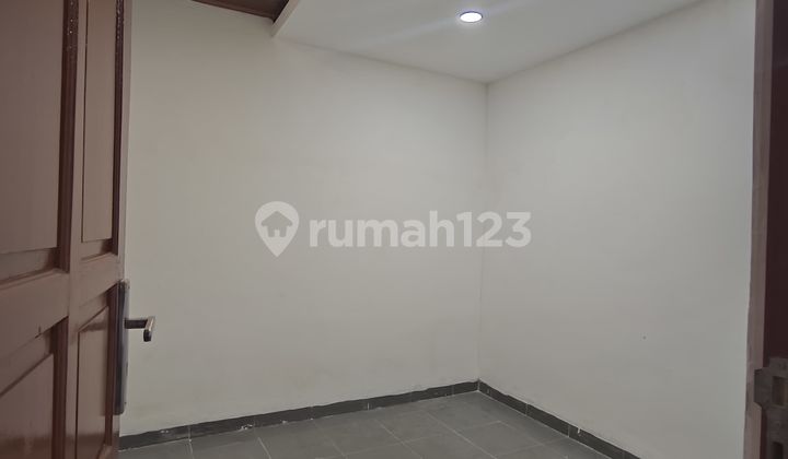 For Sale Beautiful Elegant 3-Story House Permata Kemang - Bekasi 2