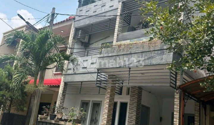 Dijual Cepat Rumah Ada Rooftop Di Mediterania Regency Cikunir Bekasi 2