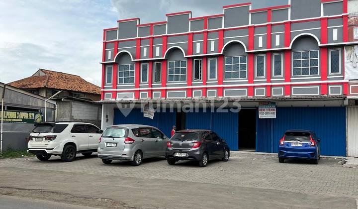 Ruko Gandeng 2 Unit Siap Huni SHM Pakiran Luas di Cikarang Utara. Ruko Gandeng 2 Unit Siap Huni SHM Pakiran Luas di Cikarang Utara.