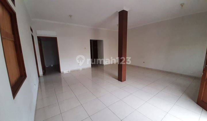 Rumah Ruko 2 lantai dekat ke alun2 Cocok utk rumah makan atau kost 8