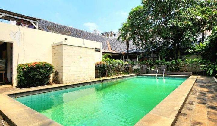 Jual Rumah di Kemang Halaman Luas Lokasi Dan Tenang 2