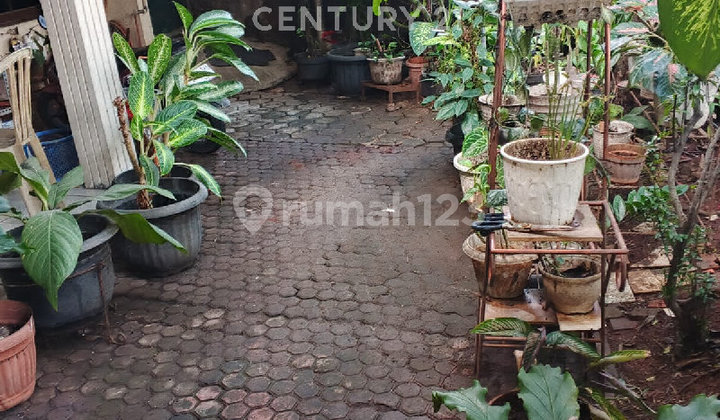 Rumah Strategies Pinggir Jalan Besar di Kramat Jati, Jaktim S9392 2