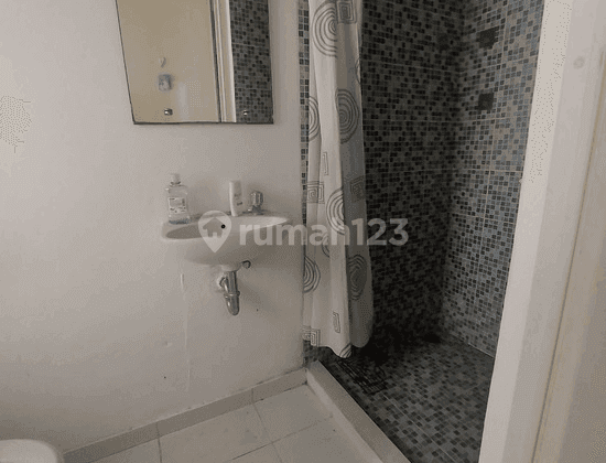 kamar mandi apartemen aeropolis residence 2 type
