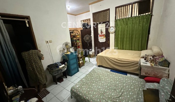 Rumah Vintage 3 Lantai Hadap Timur Di Pamulang S9289 2