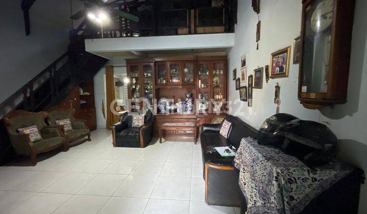 Rumah 2 Lantai Strategis Di Utan Kayu Utara S7476 2