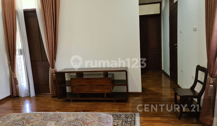 Nice 2-Story House With Swimming Pool In Pondok Labu S7736 2