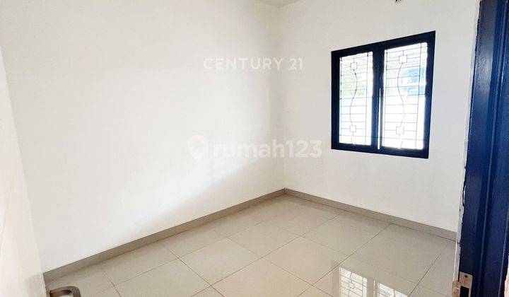 Rumah Dekat Fasum Dalam Komplek Taman Nirwana  S8043 2