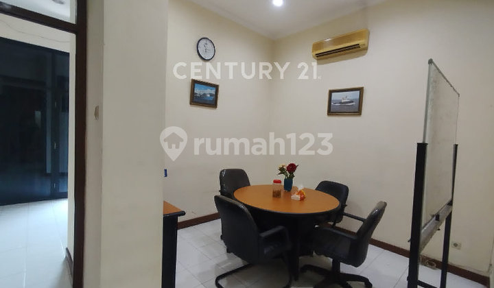 Ready-to-Use 2-Story Ruko Former Office in Kelapa Gading S9402 Ready-to-Use 2-Story Ruko Former Office in Kelapa Gading S9402