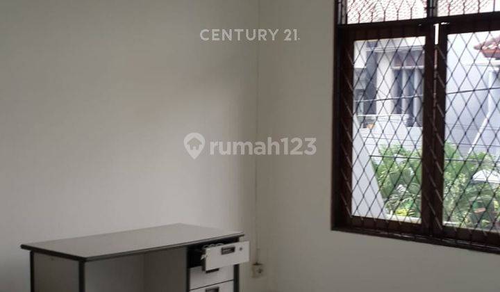 Rumah 2 Lantai Furnished Di Perum Eramas 2000 S8055 2