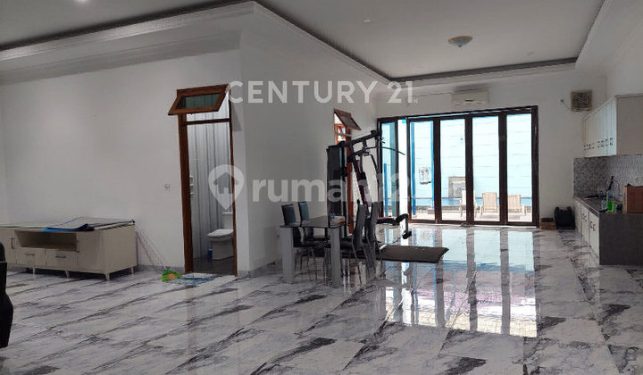 Rumah Mewah 2 Lt Private Pool SM Furnished Karang Tengah S9259 2