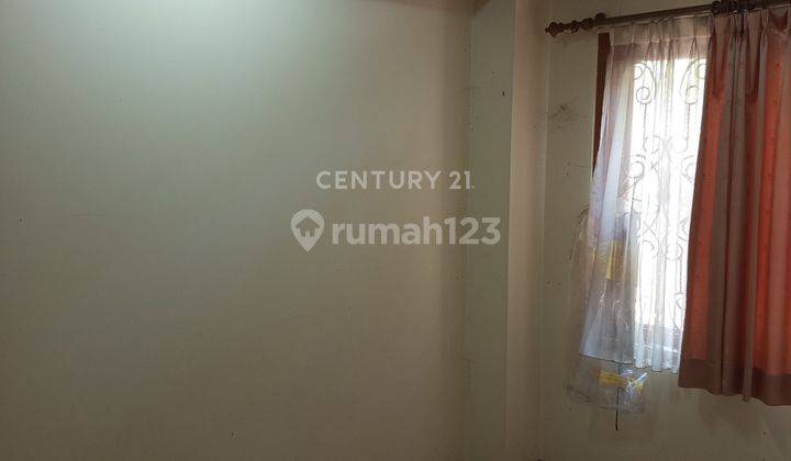 Rumah Dengan Aksesbilitas Mudah Di Pondokmelati S8182 2