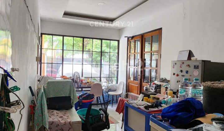 Rumah Tinggal 2 Lantai Dipinggir Jalan Raya Pondok Kelapa S8571