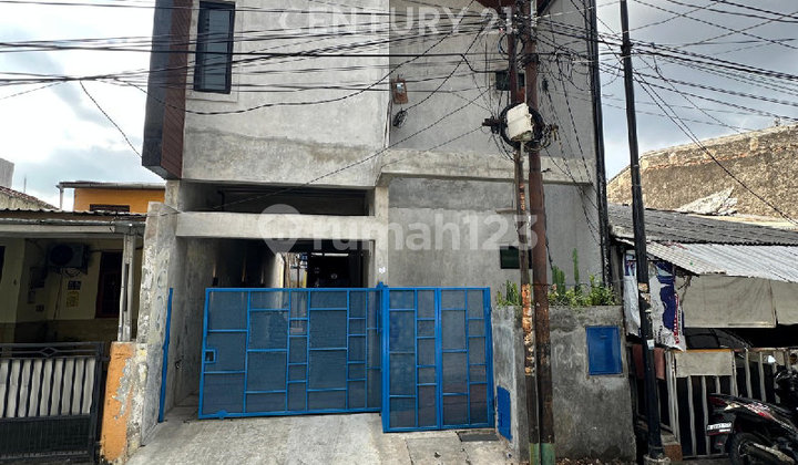 2-Storey Industrial Concept House in Cipinang Rawamangun S9502