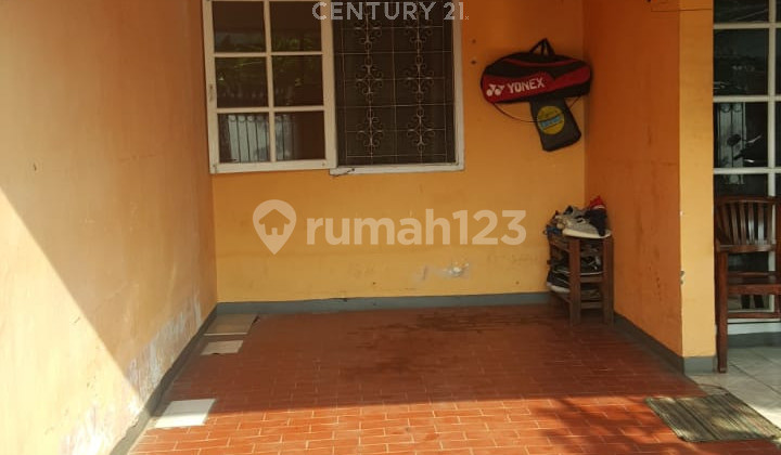 2-Story Residential House in Pulogebang Permai Housing S8477 2