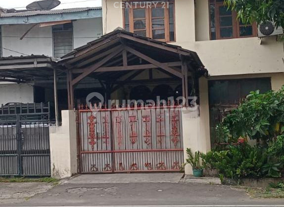 Rumah 2 Lantai Dipinggir Jalan Raya Di Malaka Sari S8328