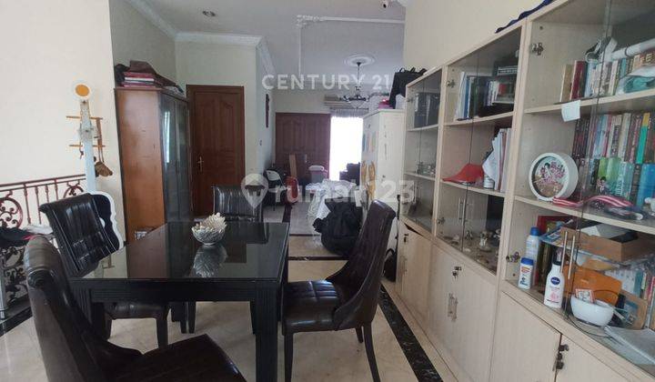 Rumah Bagus Terawat 2 Lantai Di Cilandak S8175 2