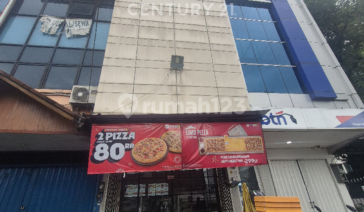 Strategic Shop House on the Edge of Pasar Minggu Main Road, South Jakarta S9457 Strategic Shop House on the Edge of Pasar Minggu Main Road, South Jakarta S9457