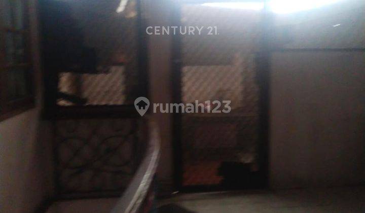 Rumah Lokasi Strategis 2 Lantai Di Rawamangun NS0122 2