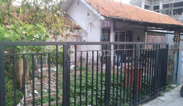 Rumah Hitung Tanah Akses Jalan 2 Mobil Di Semper S8008 2