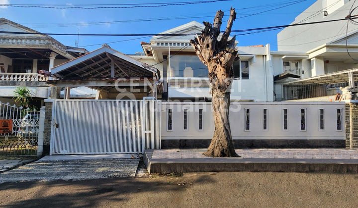 Rumah Hitung Tanah Lebar Jalan 3 Mobil Di Kelapa Gading S8872