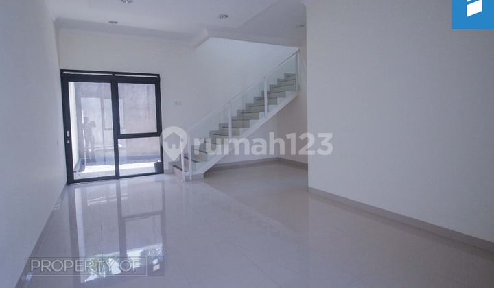 Rumah Baru 2 Lantai Minimalis Modern Sayap Setraduta 2