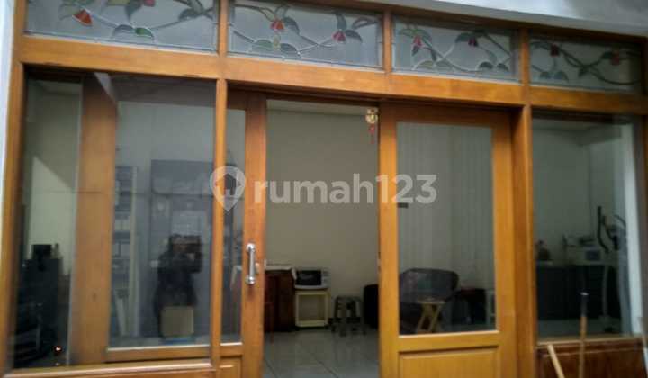 Rumah 2 Lantai Bagus Semi Siap Huni Sangat Terawat Furnished SHM Sayap Gatsu, Bandung 2