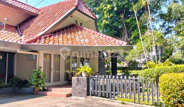 Rumah Heritage Tipe C Sangat Terawat Di Sayap Dago