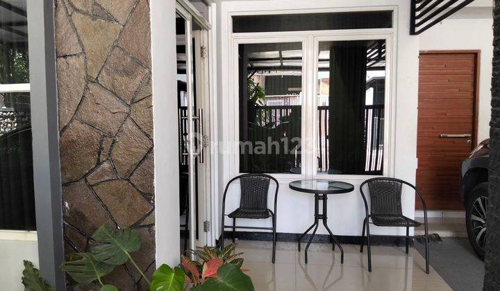 Rumah 2 Lantai Semi Furnished Sangat Terawat Di Kawaluyaan, Soekarno Hatta 1