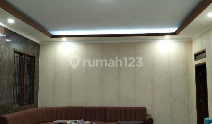 Rumah Lux Siap Huni Sayap Pajajaran 5 Kamar Tidur Lokasi Terbaik