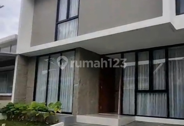 Rumah Baru Full Furnished di Kota Baru Parahyangan