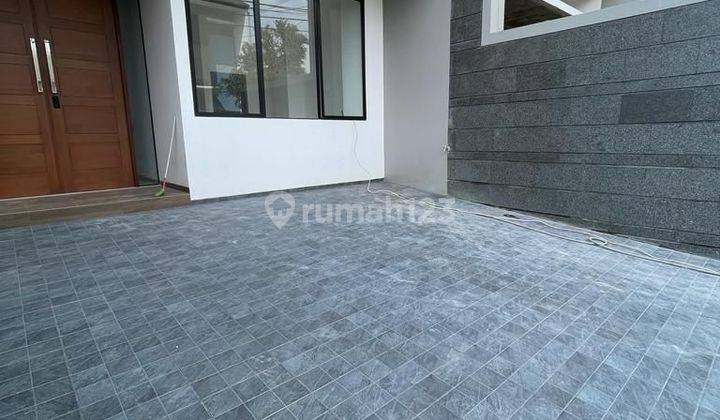 Rumah 2 Lantai Baru Minimalis Modern Siap Huni 1