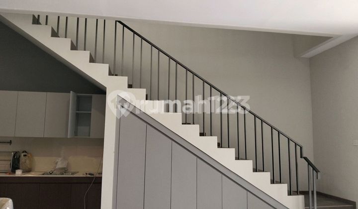 Negotiable Many Modern Minimalist 2-Story Houses Near Buah Batu Negotiable Many Modern Minimalist 2-Story Houses Near Buah Batu