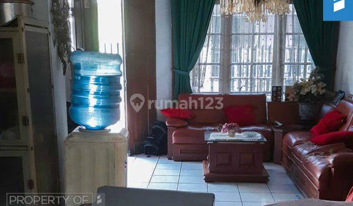 Rumah 2 Lantai Sayap Otista Ciateul Bandung SHM  1