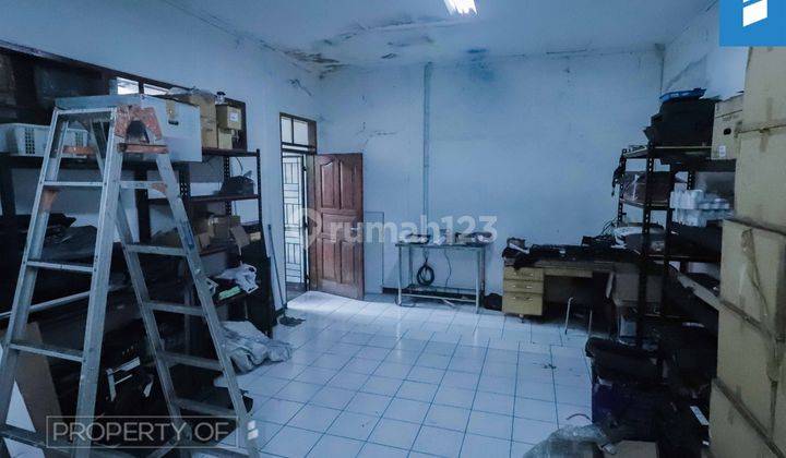 Rumah Hook 2 Lantai Eks Kantor Sayap Bkr Bandung SHM Harga Njop 2