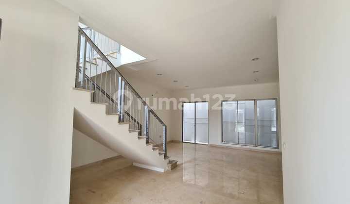 Dijual Rumah Siap Huni di Cluster Harmony Golf Island, Pantai Indah Kapuk, Jakarta Utara.