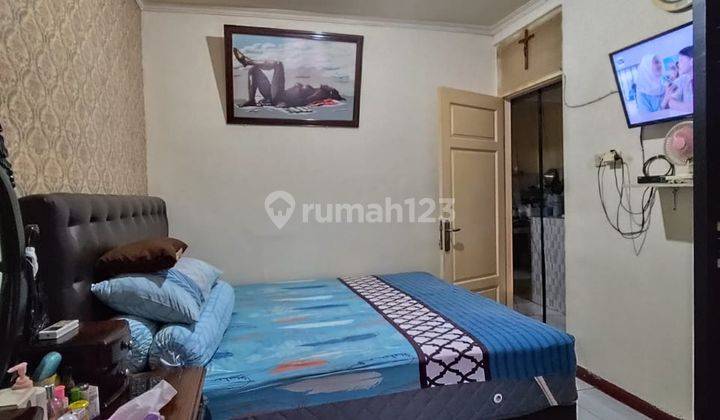 Dijual Rumah Furnished Siap Huni Nyaman di Taman Harapan Baru 2