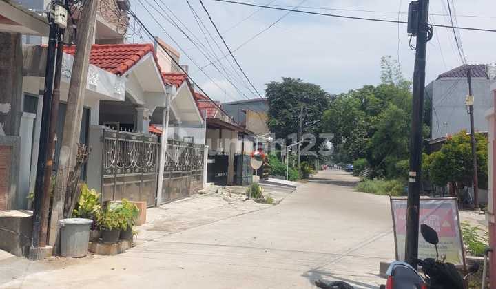 Rumah cantik siap huni di Taman Harapan Baru . Bekasi 1
