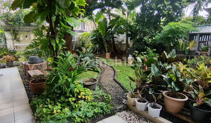 Dijual Rumah Strategis di Kelapa Gading, Jakarta Utara.