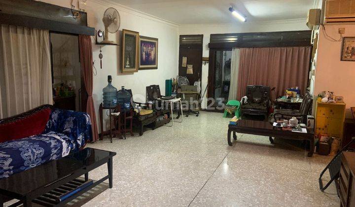 Dijual Rumah Lokasi Strategis di Rawa Kepa Tomang Jakarta Barat  2