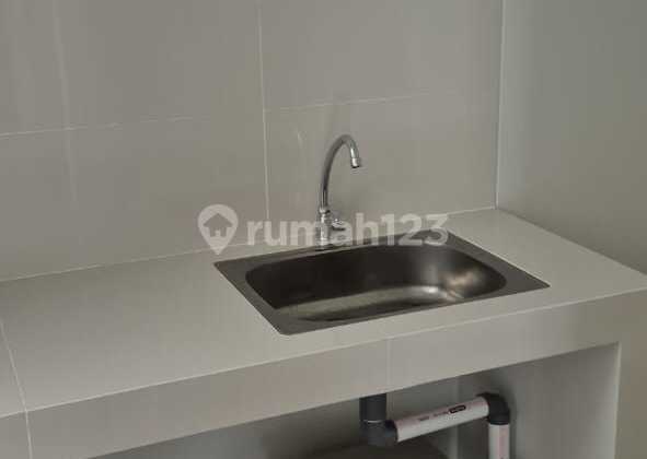 Disewakan Rumah 2 Lantai Siap Huni di Summarecon Crown Gading, Bekasi. 2