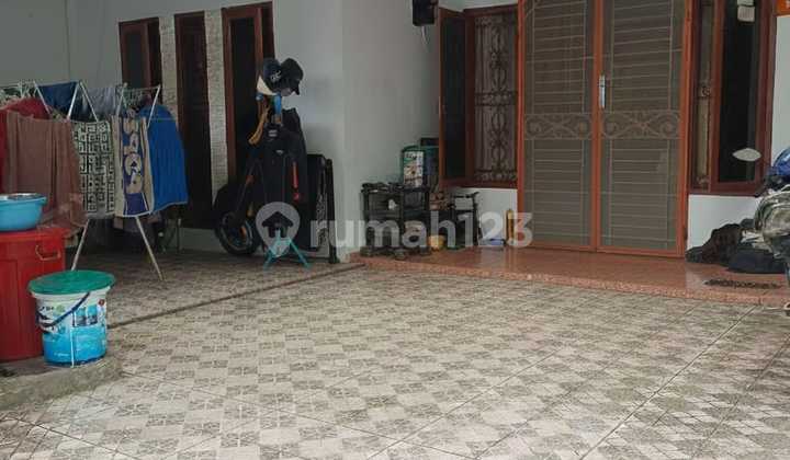 Rumah Cantik Siap Huni di Permata Harapan Baru. Bekasi.