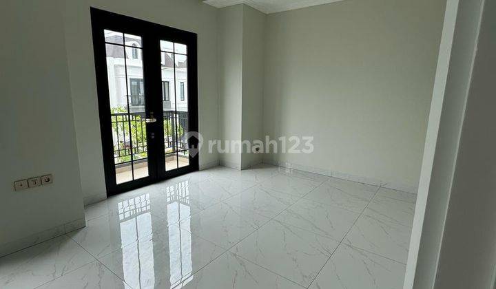 Disewakan rumah di Summarecon Crown Gading Jasmia -Bekasi 2